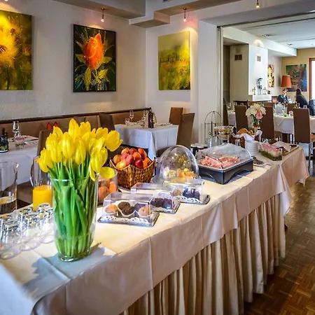 Restaurant Auerhahn בית הארחה זלצבורג