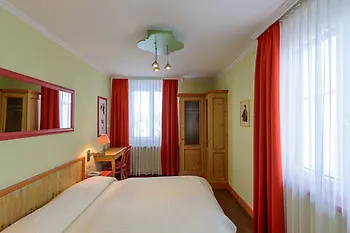 Pensionat Restaurant Auerhahn Salzburg
